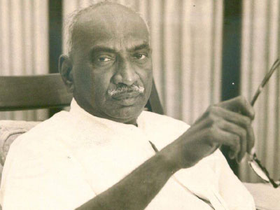 Kamarajar - Tamil King Maker Profile and Life History of Kamarajar.